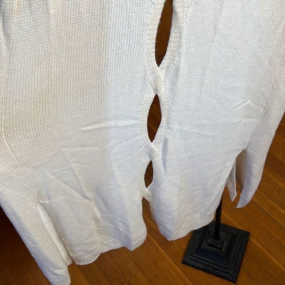 Revolve One Grey Day Cameron Back Cut Out Detail Vest Small NWT - Picture 5 of 6